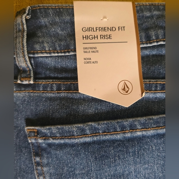 NWT Volcom Girlfriend High Rise Jeans - Picture 6 of 6